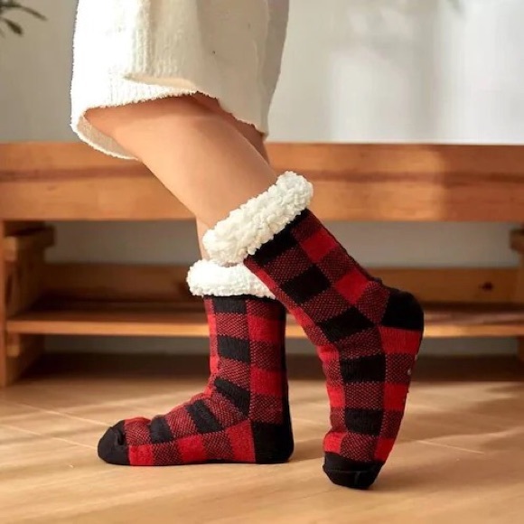 pudus Accessories - Buffalo Plaid Slipper Socks